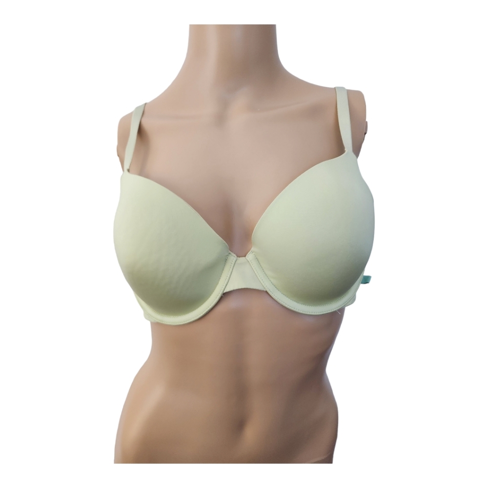 Victoria secret  bras size 38B